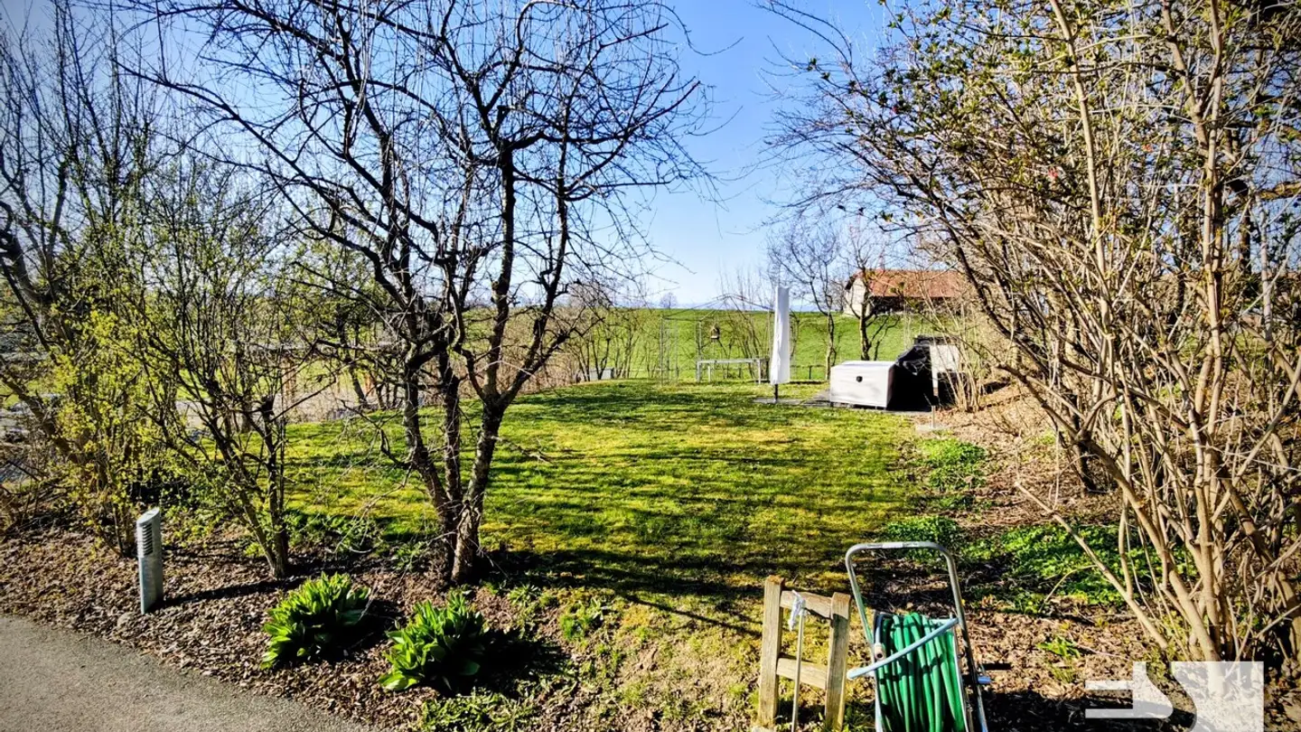 Duplex for rent - Route Du Château 3, 1772 Grolley - Photo 2