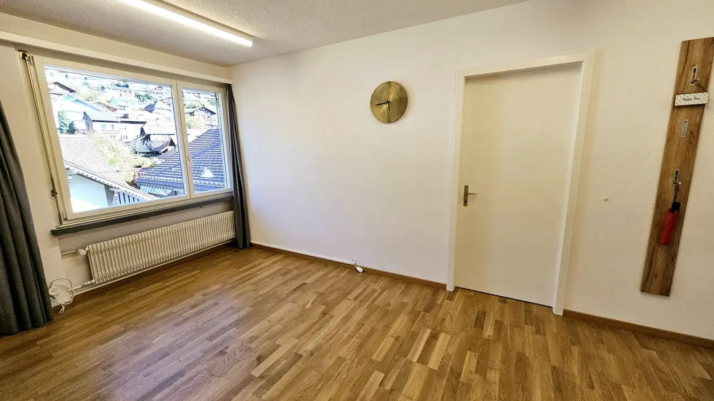 Office space for rent - Staatsstrasse 4, 3653 Oberhofen am Thunersee