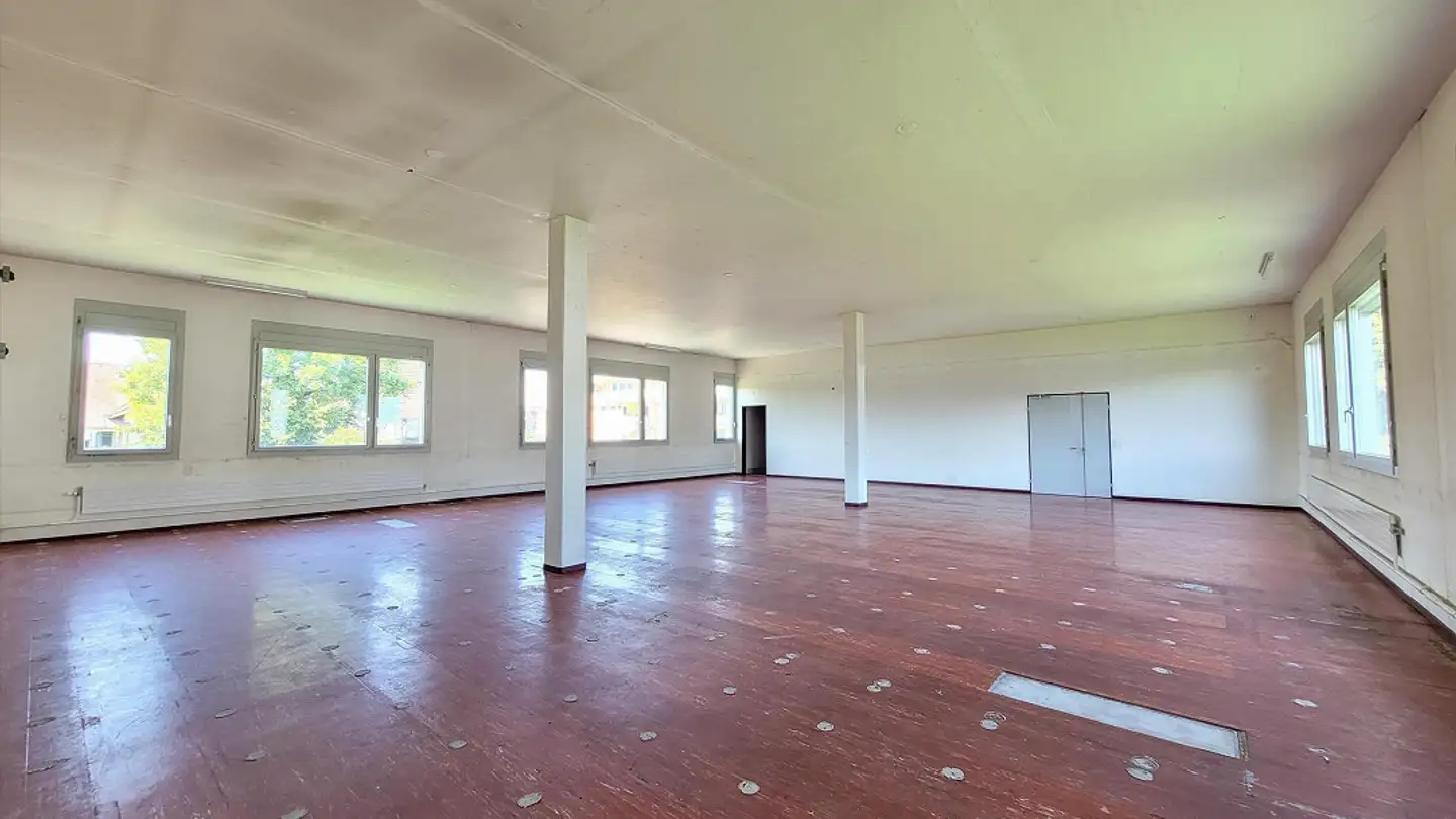 Gewerbe mieten - Alte Zihlstrasse 4, 8340 Hinwil - Foto 3