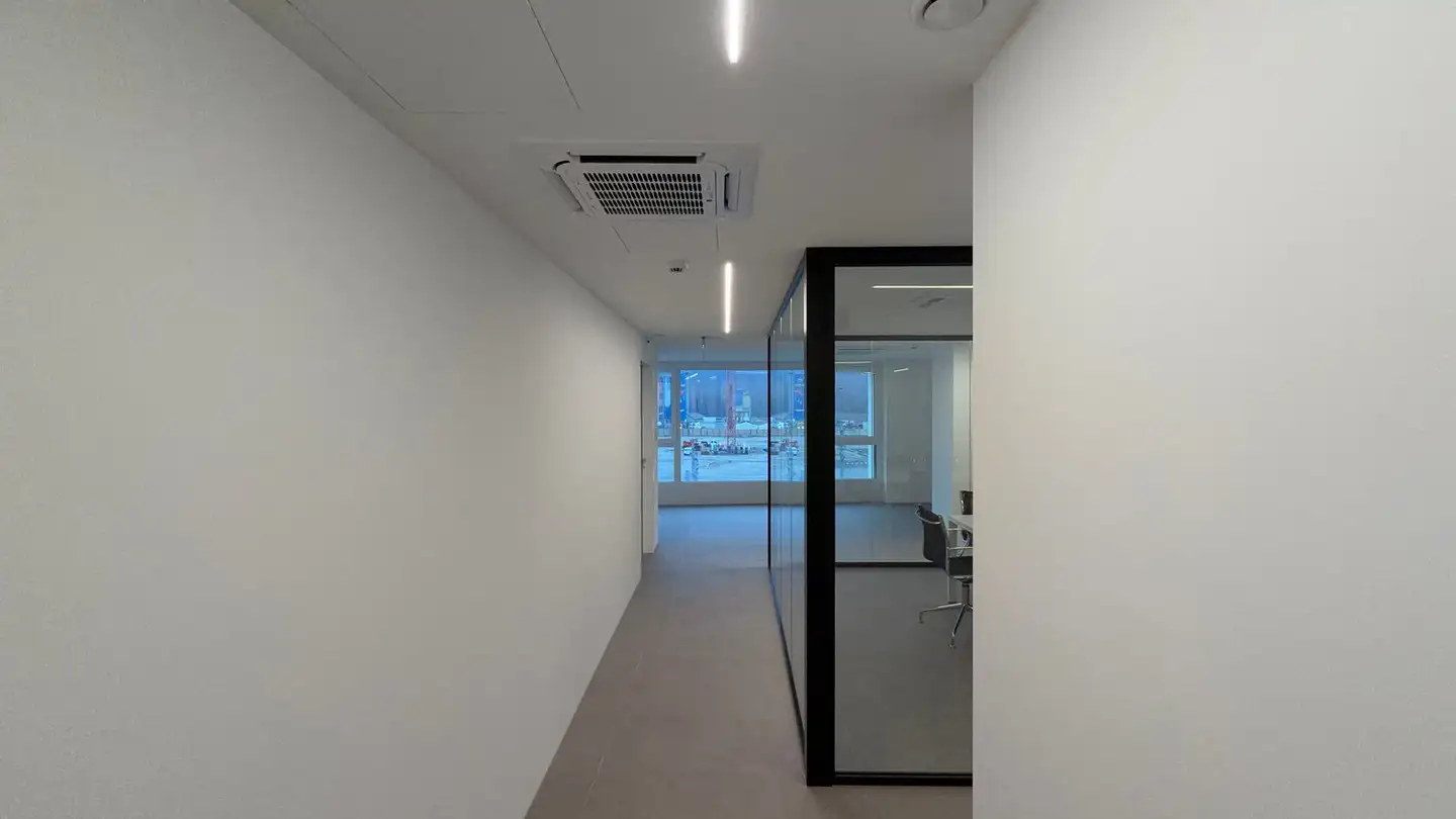 Spazio ufficio in affitto - Via Stazione 24a, 6532 Castione - Foto 3