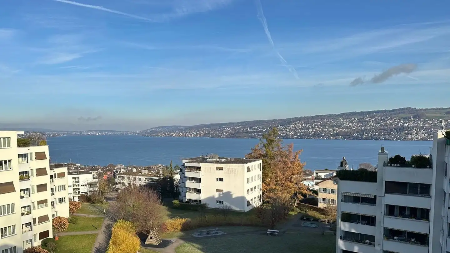 Attique à louer - Aubrigstrasse 3, 8810 Horgen