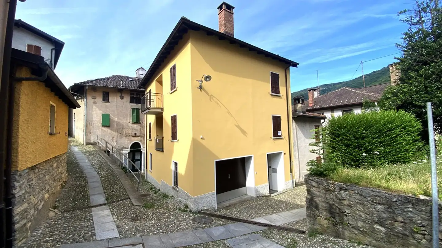 Single house for sale - 6835 Morbio Superiore