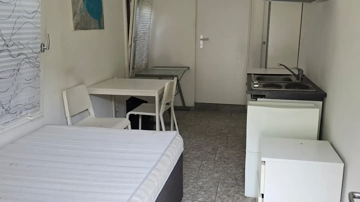 Chambre à louer - Via Iragna, 6707 Iragna