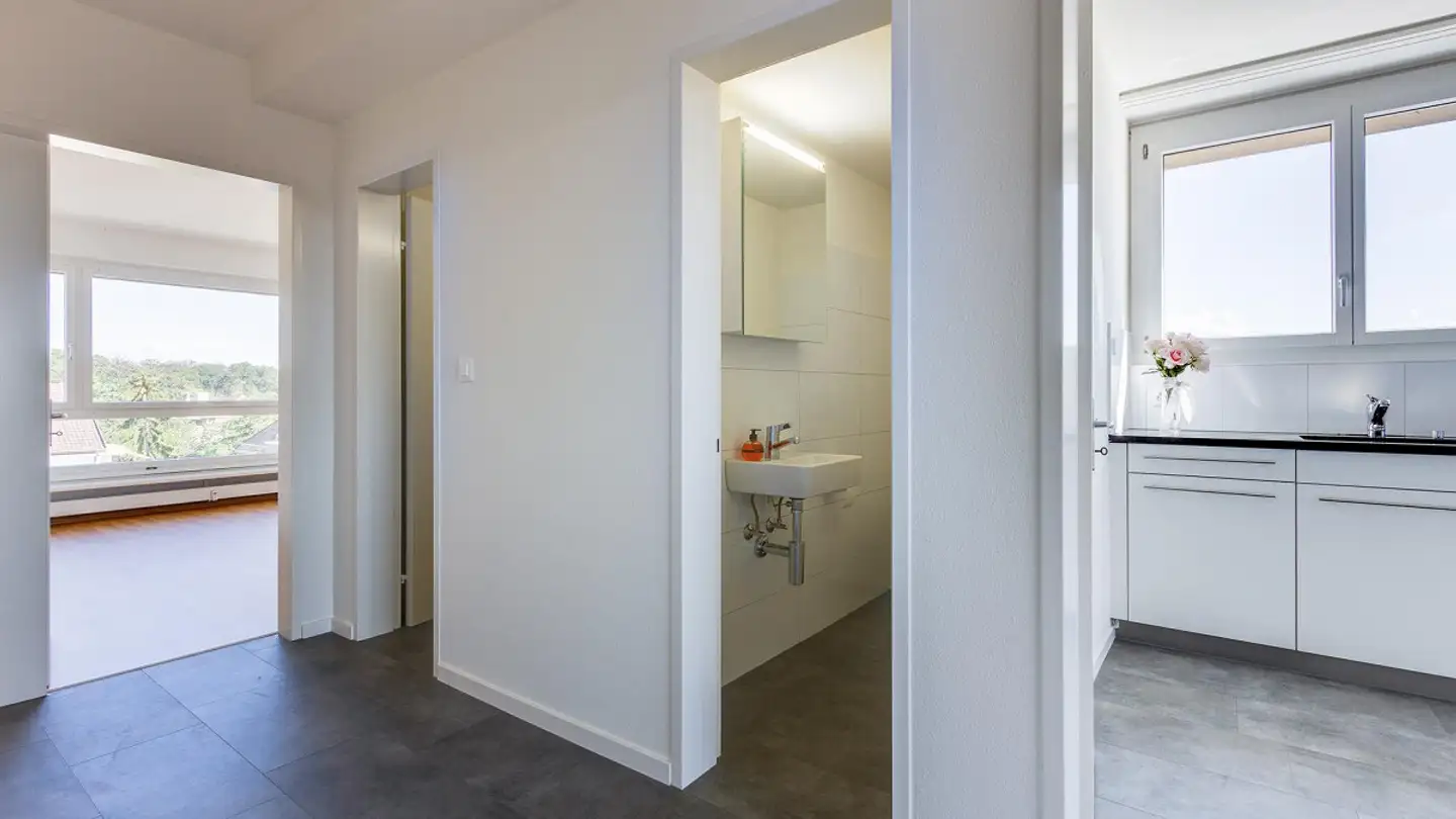 Wohnung mieten - Wartenbergstrasse 43, 4127 Birsfelden - Foto 2