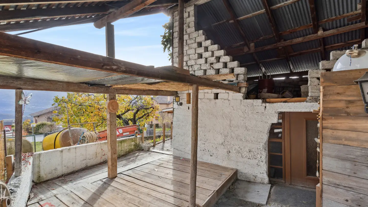 Storage space for sale - 1976 Erde