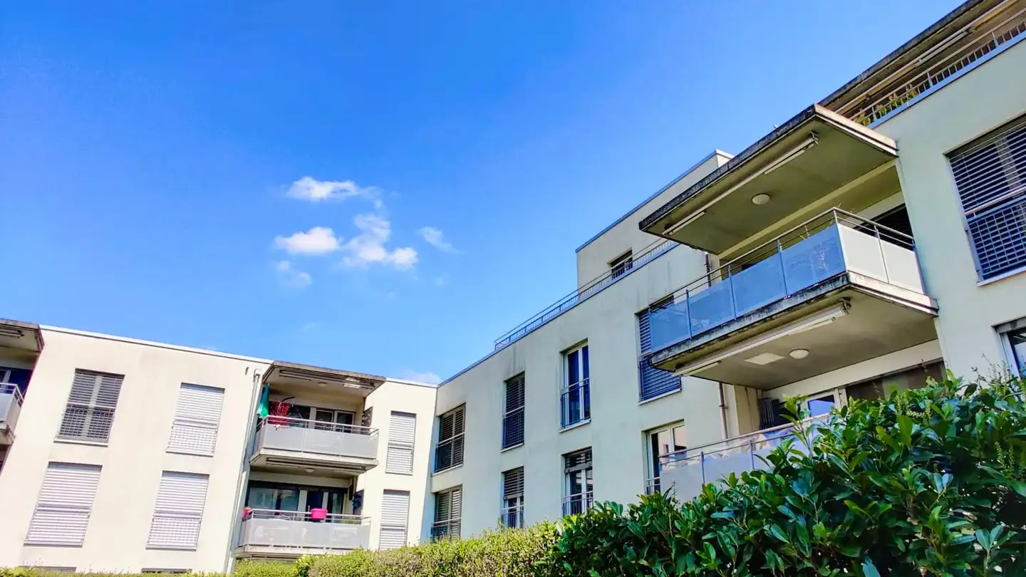 Parcheggio esterno in affitto - Allée Du Rionzi 10, 1028 Préverenges