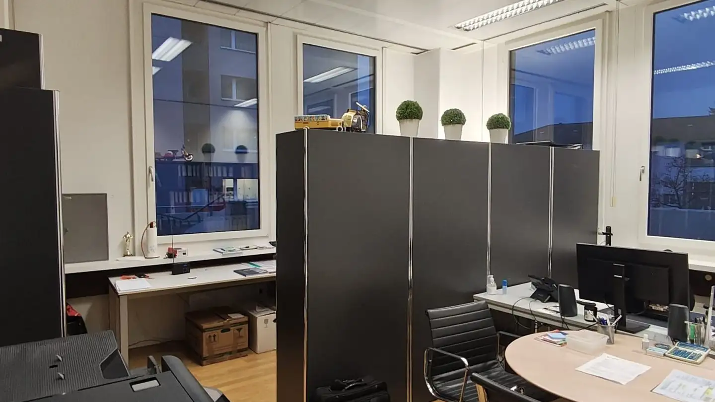 Kaufhaus mieten - Schaffhauserstrasse 138, 8302 Kloten