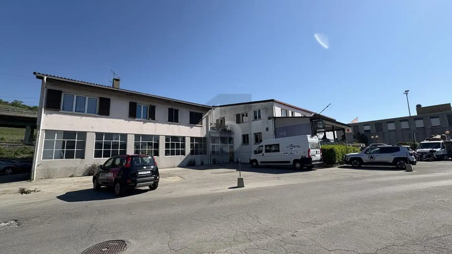 Commerciale in vendita - 2525 Le Landeron