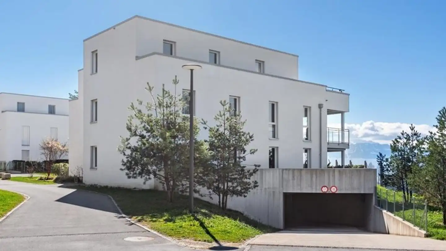 Indoor motorbike parking space for rent - Chemin De La Cigale, 1010 Lausanne