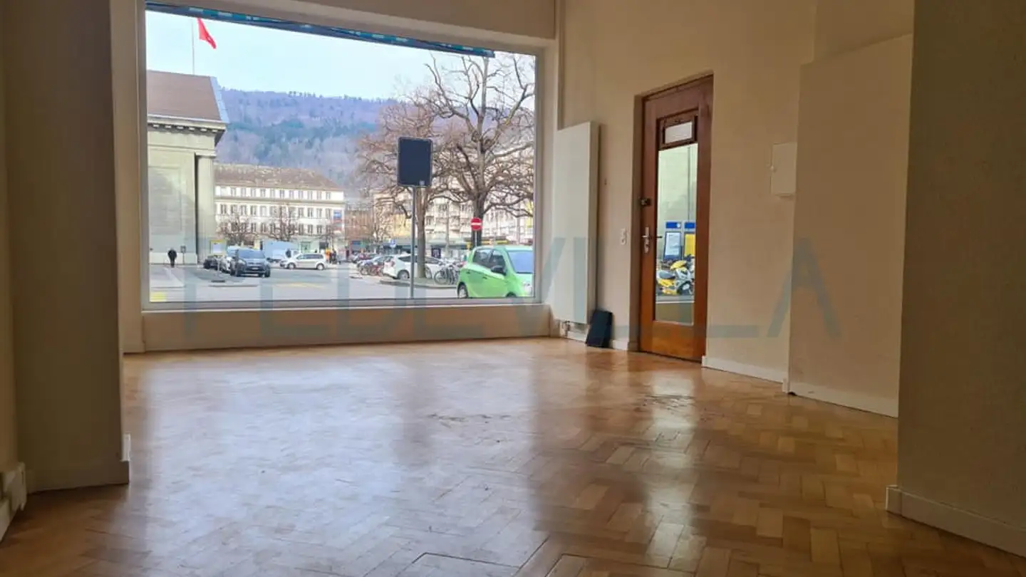 Commerciale in affitto - Place De La Gare / Bahnhofplatz 8, 2502 Biel/Bienne