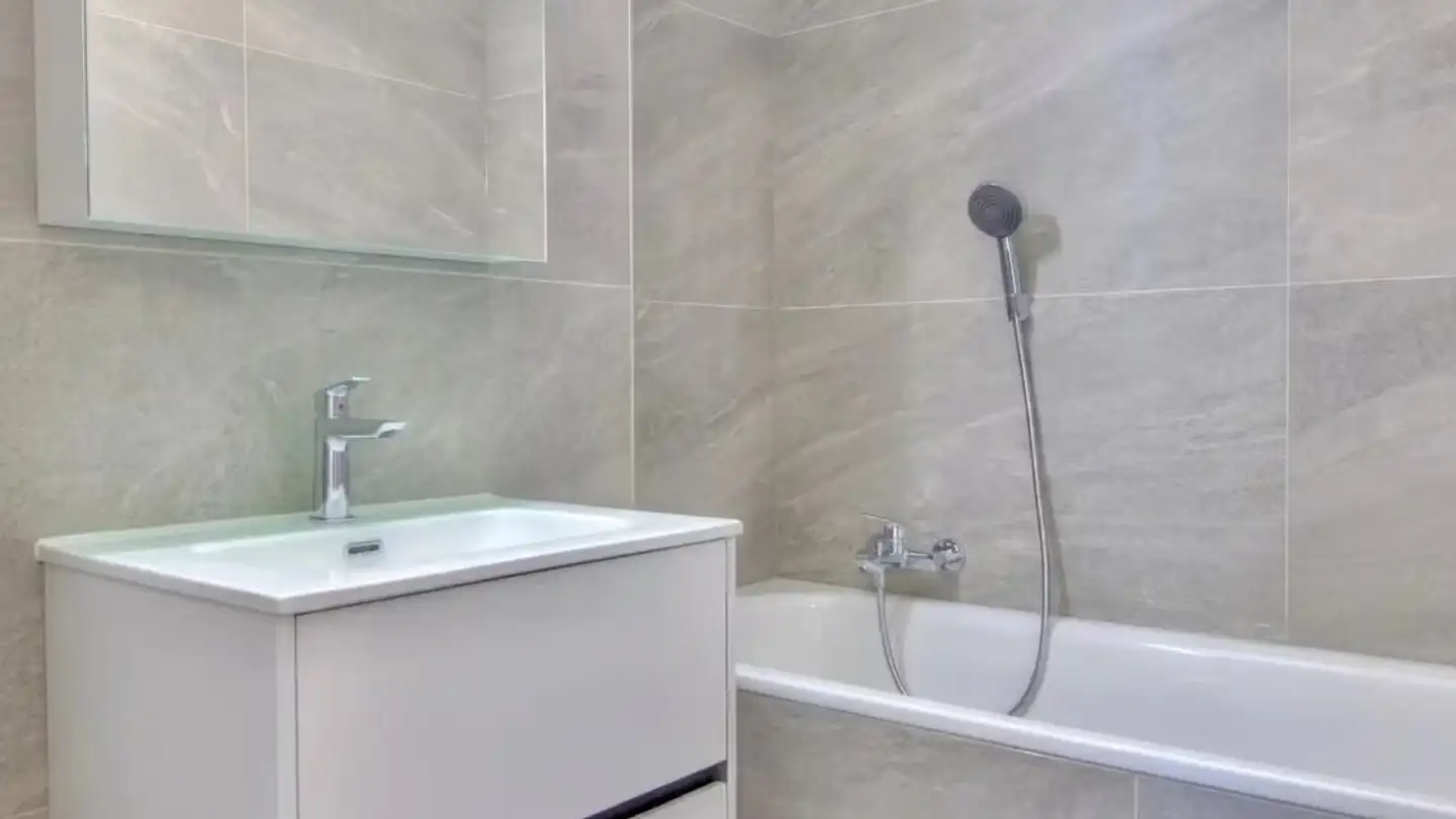 Apartment for rent - Route De Vers-Encier, 1872 Troistorrents - Photo 3