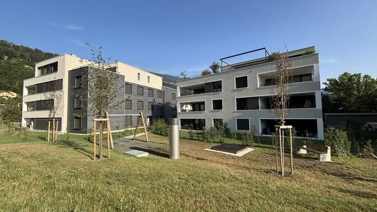 Outdoor parking space for rent - Bahnhofstrasse 14, 7408 Cazis