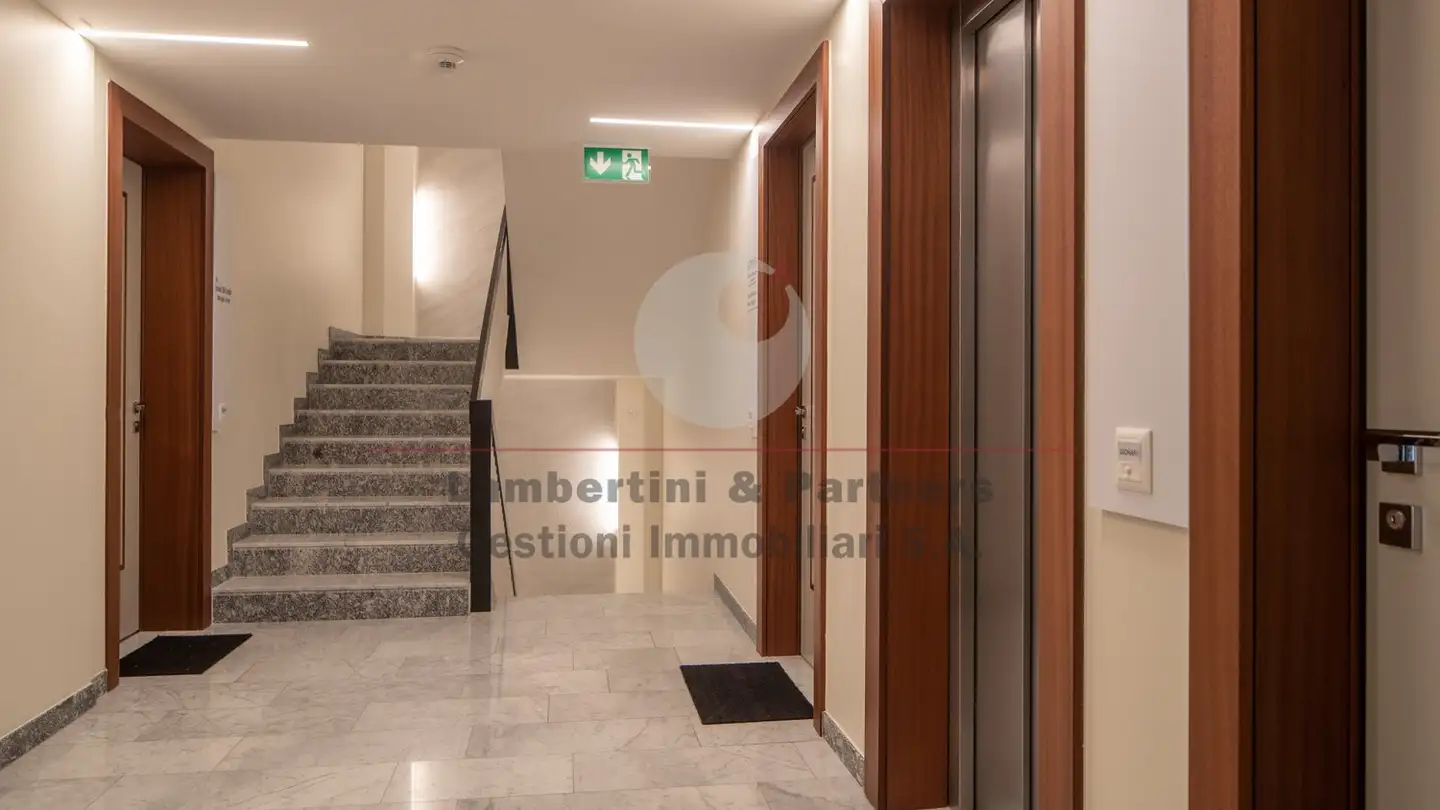 Bureau à louer - Via Alla Ramogna 14, 6600 Locarno - Photo 2