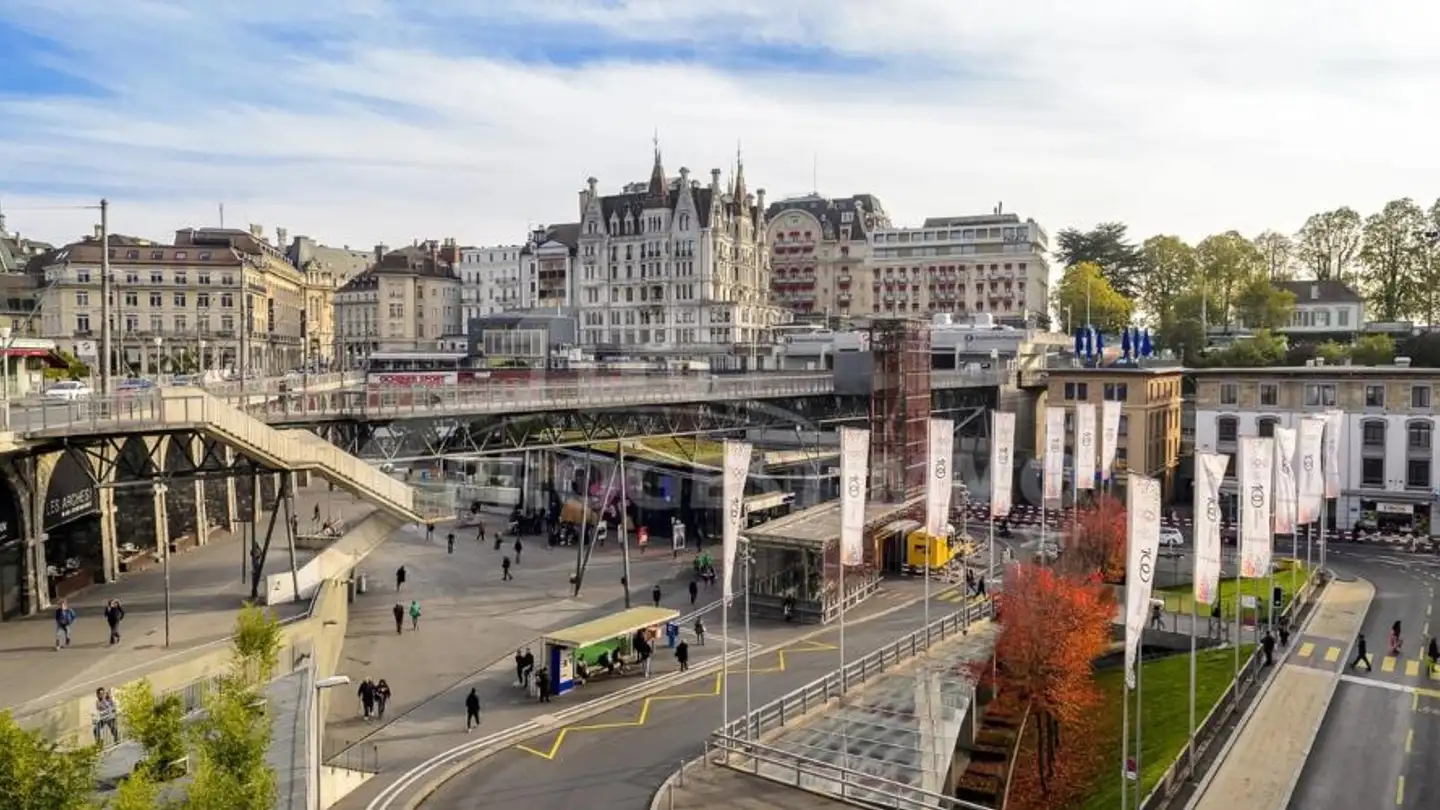 Residential building for sale - 1007 Lausanne
