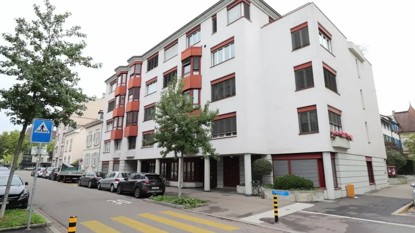 Parkplatz im Freien mieten - Birmannsgasse 32, 4055 Basel