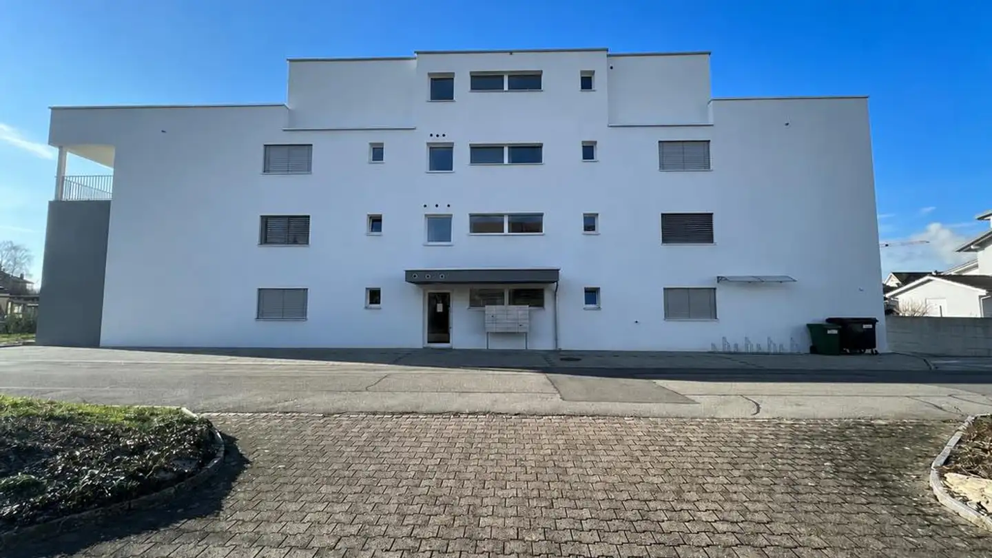 Outdoor parking space for rent - Dürrestrasse 12, 5314 Kleindöttingen