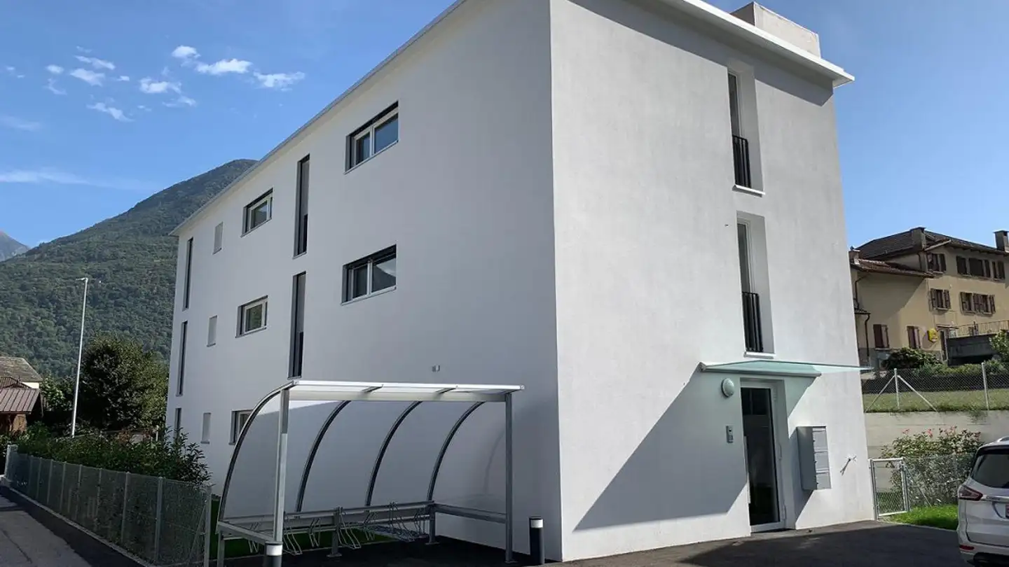 Casa bifamiliare in vendita - Via Ai Chiossi 22, 6518 Gorduno