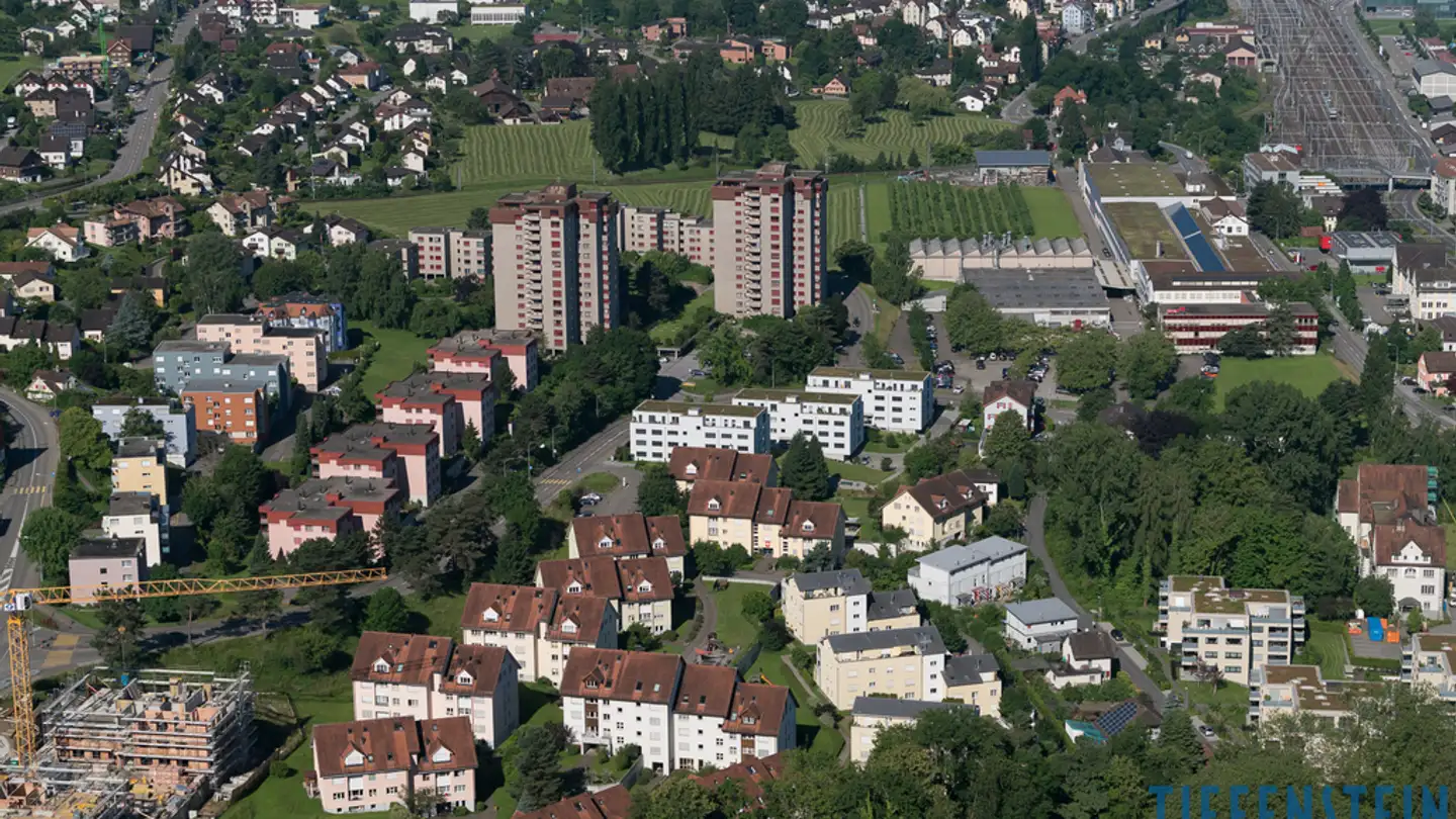 Überdachter Motorradparkplatz mieten - Wilenstrasse 11, 9404 Rorschacherberg