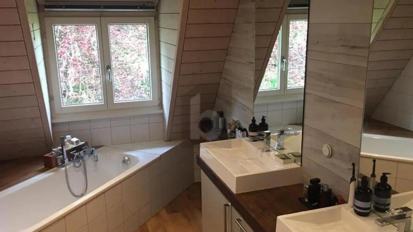 Dachgeschosswohnung mieten - 8212 Neuhausen am Rheinfall - Foto 3