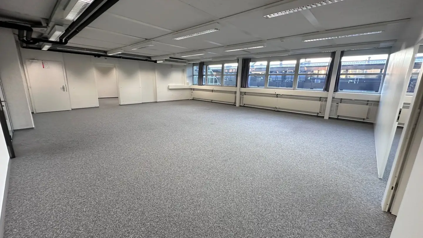 Office space for rent - Rue De Zurich / Zürichstrasse 23, 2504 Biel/Bienne - Photo 2