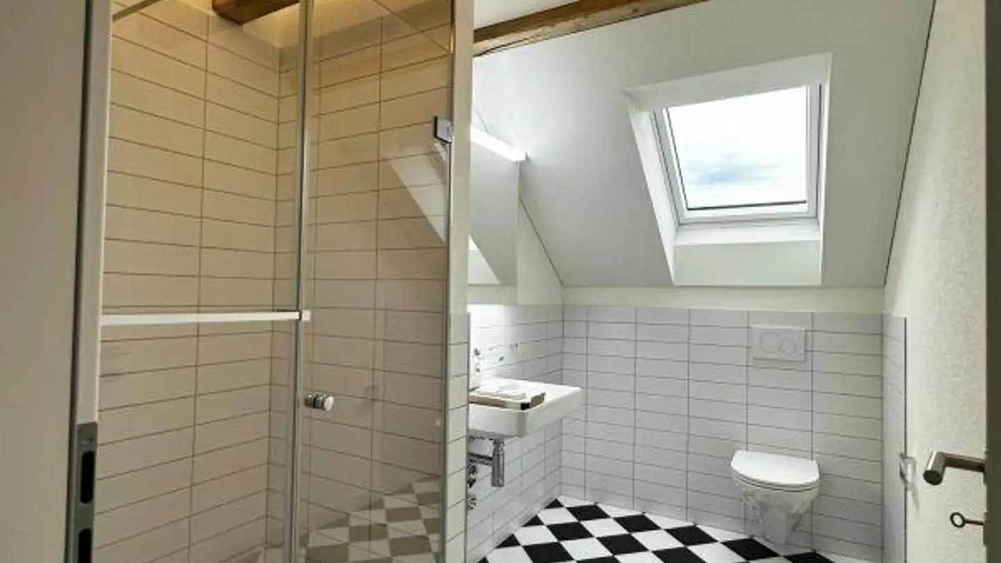 Attic flat for rent - Bleichestrasse 5, 8640 Rapperswil SG - Photo 3