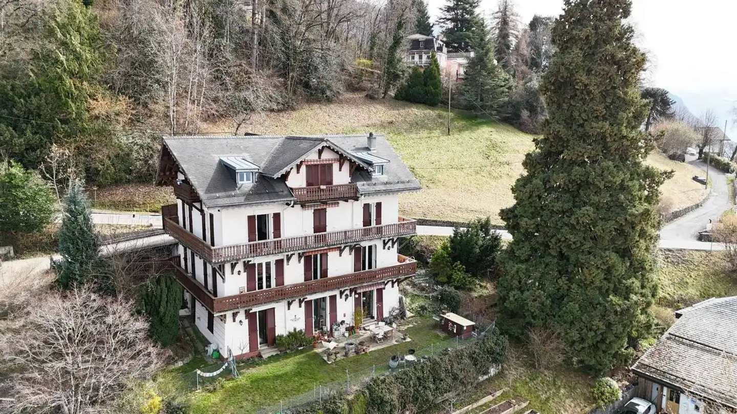 Residential building for sale - 1823 Glion - Photo 2