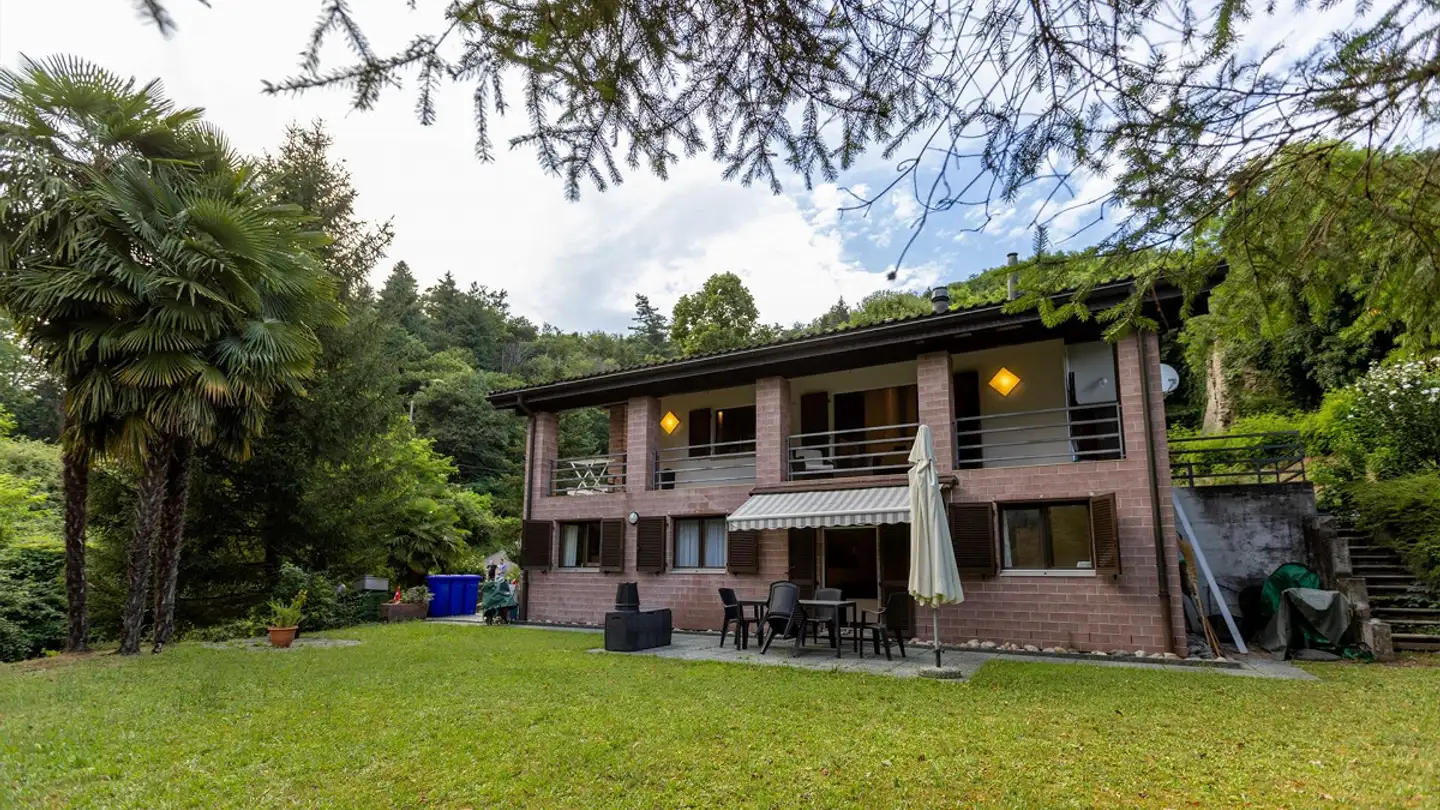 Einfamilienhaus kaufen - 6988 Ponte Tresa