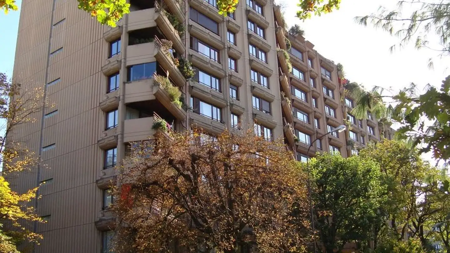 Place de parking extérieure à louer - Chemin Des Clochettes 18, 1206 Genève