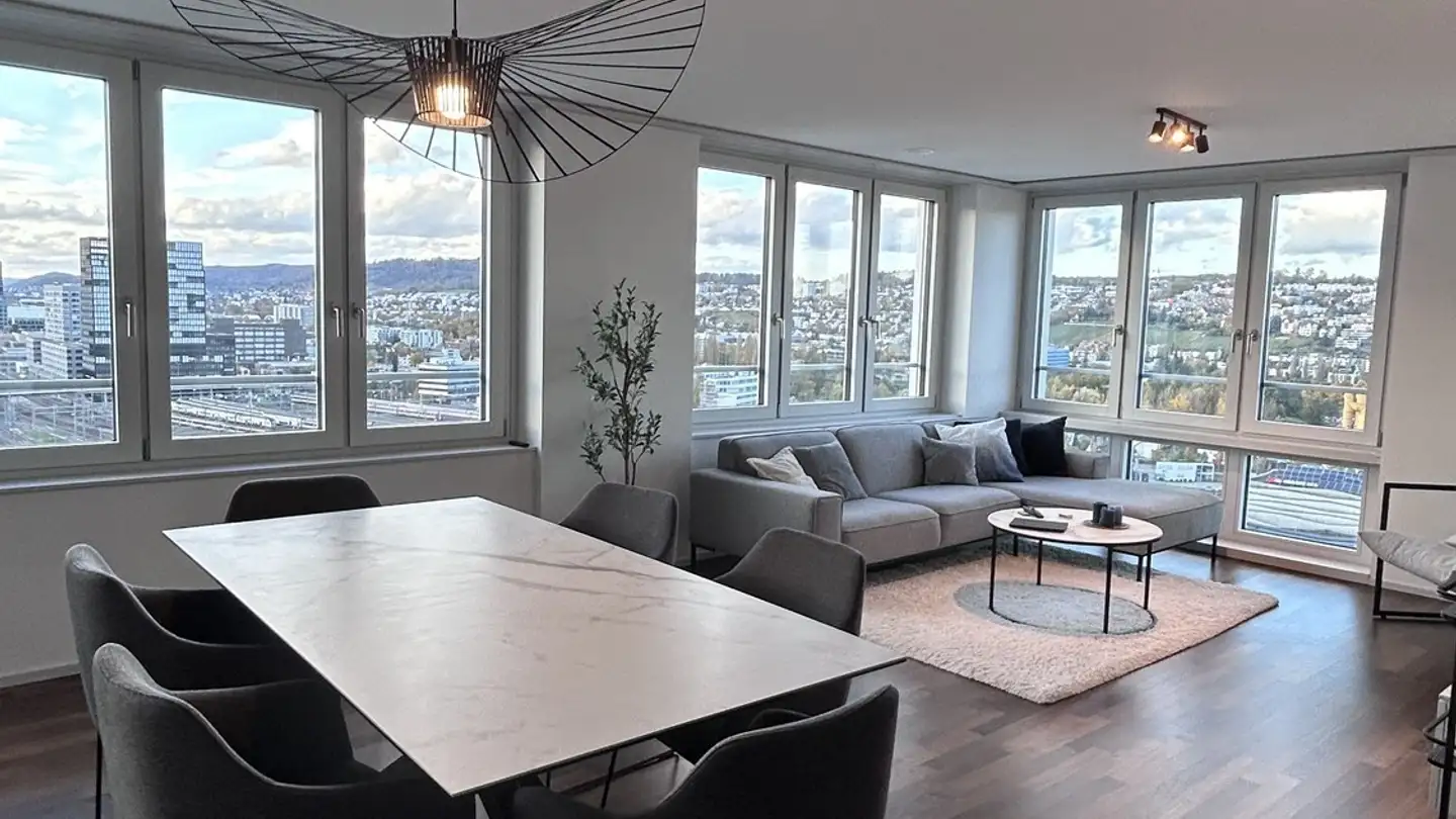Appartamento in affitto - Hohlstrasse 440a, 8048 Zürich