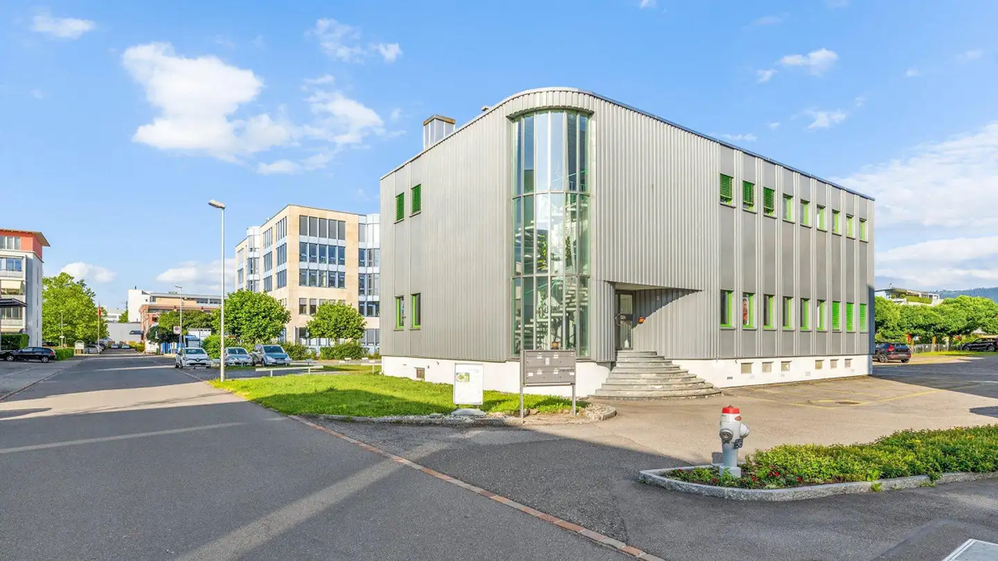 Commerciale in affitto - Grundstrasse 10, 6343 Rotkreuz