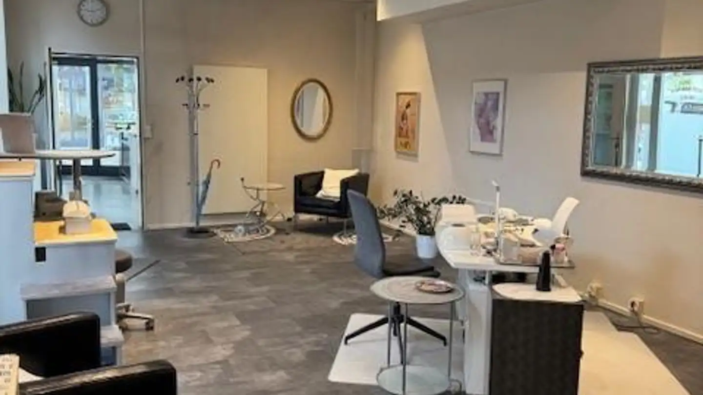 Office space for rent - Aathalstrasse 36, 8610 Uster - Photo 2