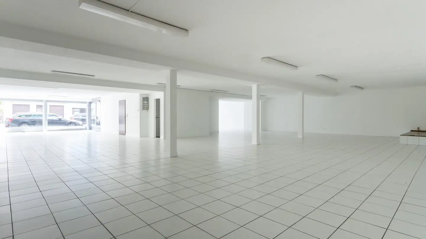 Commercial à louer - Lörracherstrasse 113, 4125 Riehen