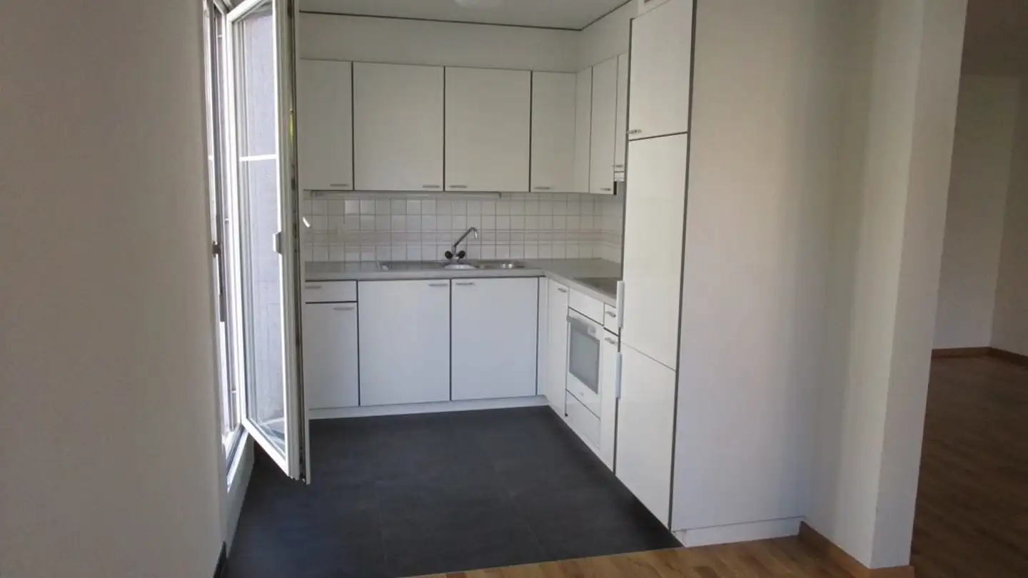 Appartamento in affitto - Rue Des Parcs 46, 2000 Neuchâtel - Foto 2