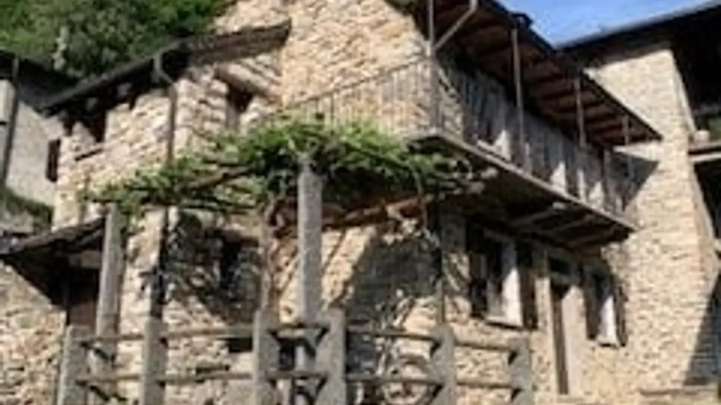 Casa singola in affitto - In Mátro 19, 6702 Claro - Photo 2