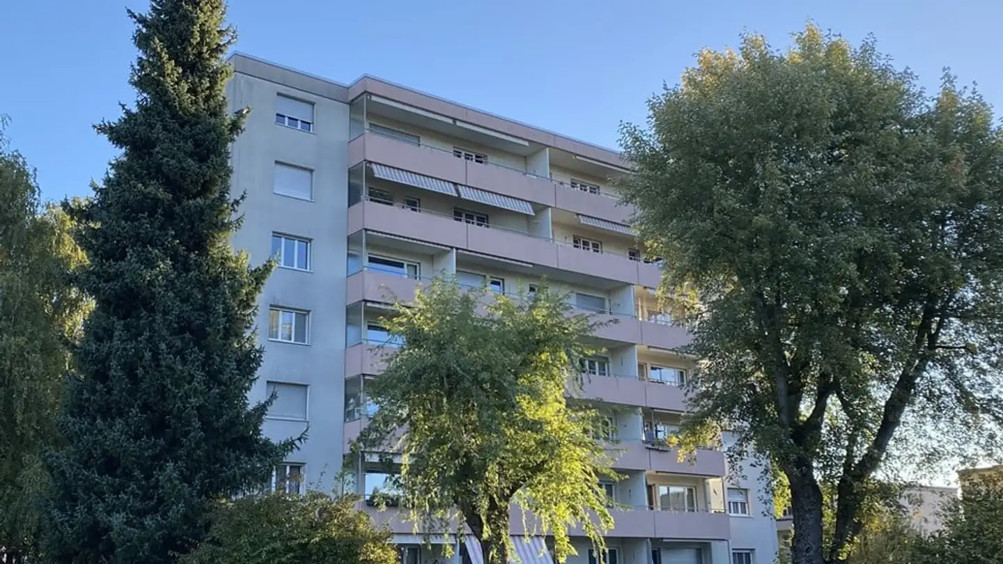 Tiefgaragenstellplatz mieten - Hübeliweg 4, 3053 Münchenbuchsee