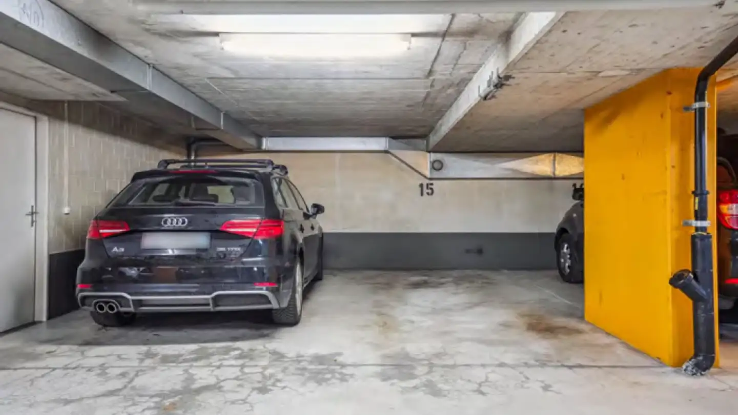 Single garage for rent - Altstetterstrasse 311, 8047 Zürich