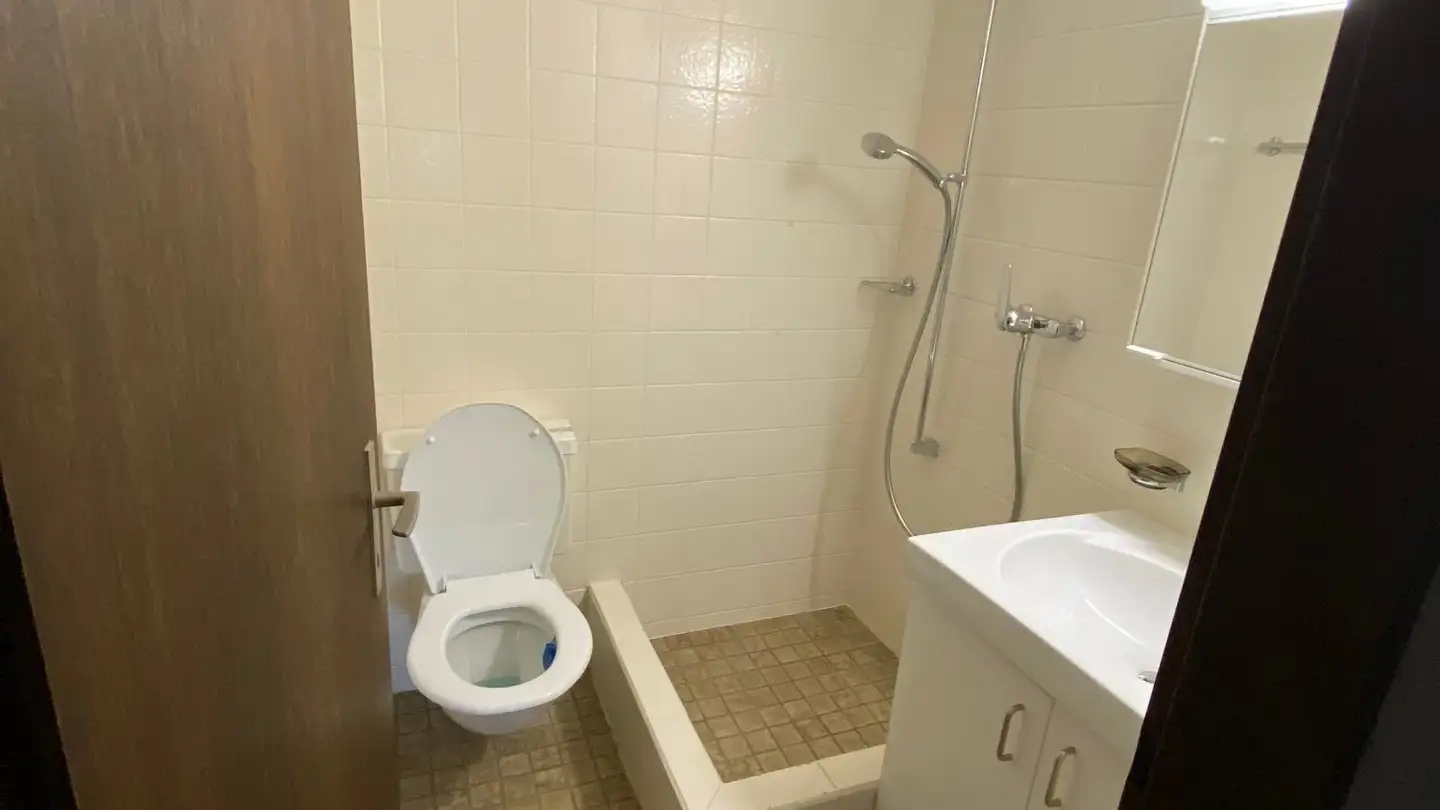 Apartment for rent - Neeracherstrasse 12, 8173 Neerach - Photo 4