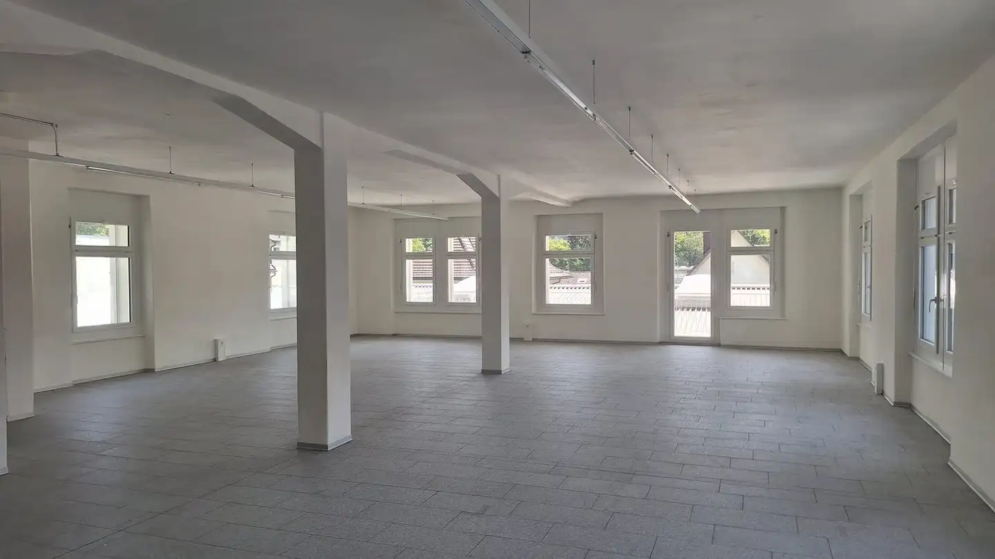 Gewerbe mieten - Gurnigelstrasse 36, 2560 Nidau - Foto 3