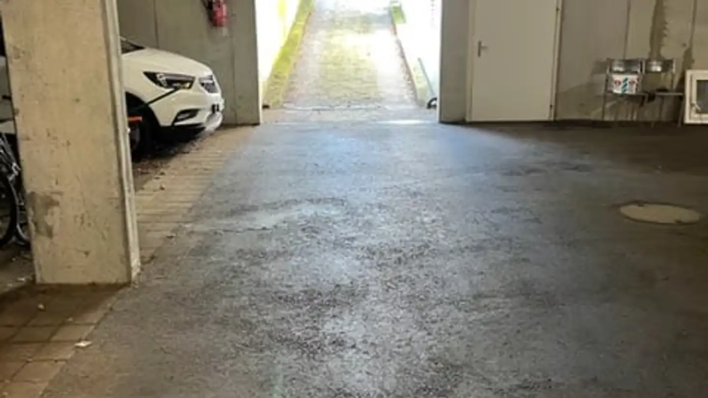 Tiefgaragenstellplatz mieten - Salachweg 10, 3273 Kappelen - Foto 3