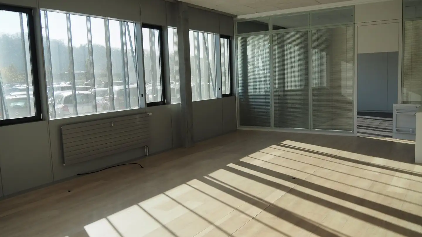 Commercial for rent - Rue Galilée 6, 1400 Yverdon-les-Bains