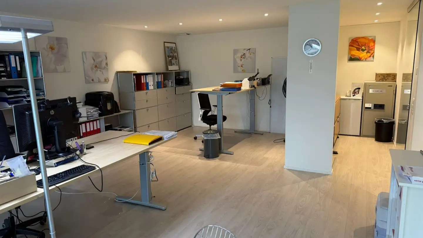 Office space for rent - 6405 Immensee - Photo 3