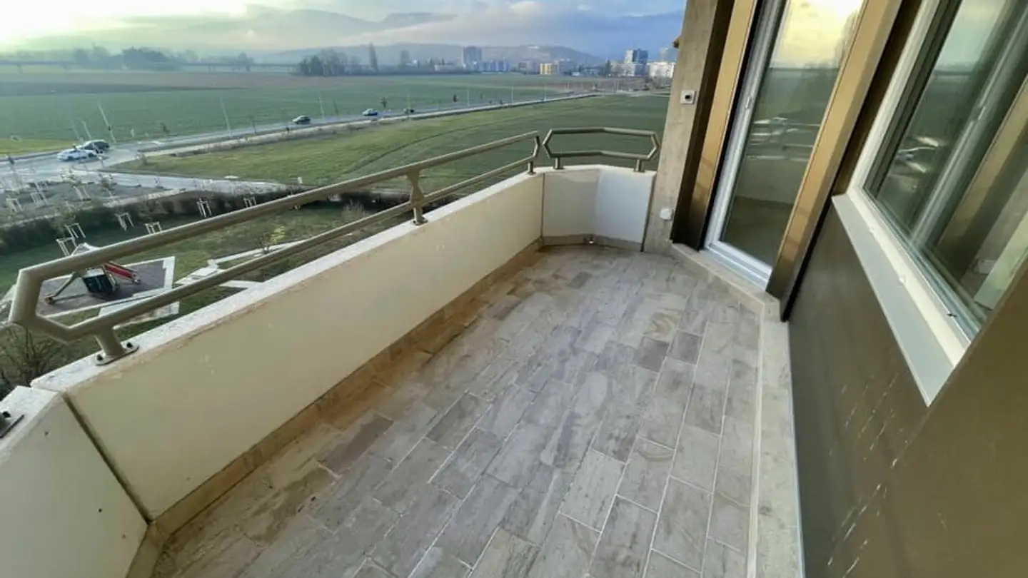 Appartement à louer - Avenue Pierre-De-Savoie 49a, 1400 Yverdon-les-Bains