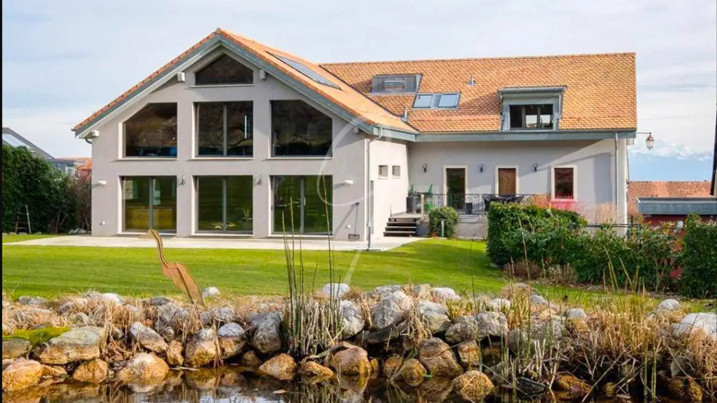 Single house for sale - 1147 Montricher