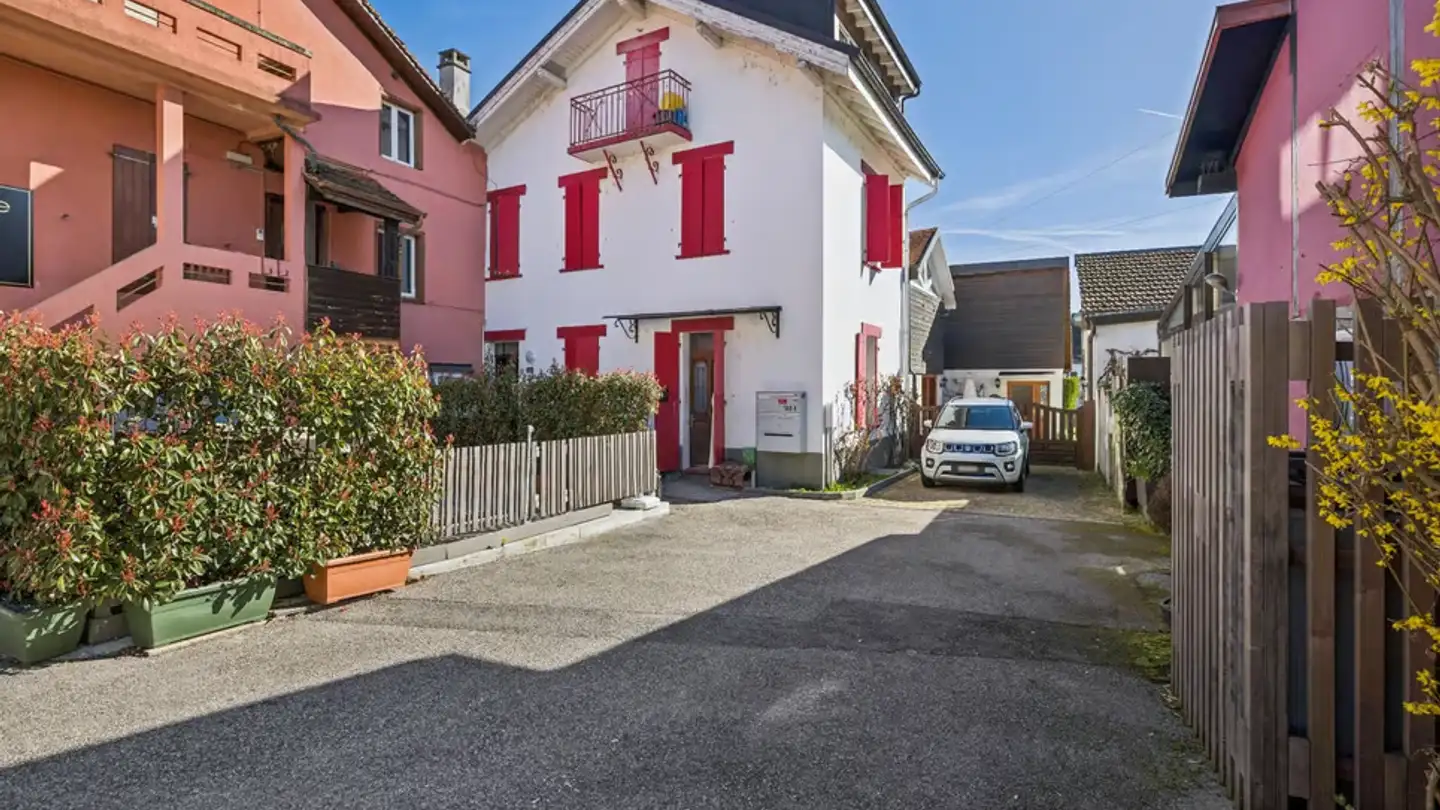 Residential building for sale - 1290 Versoix