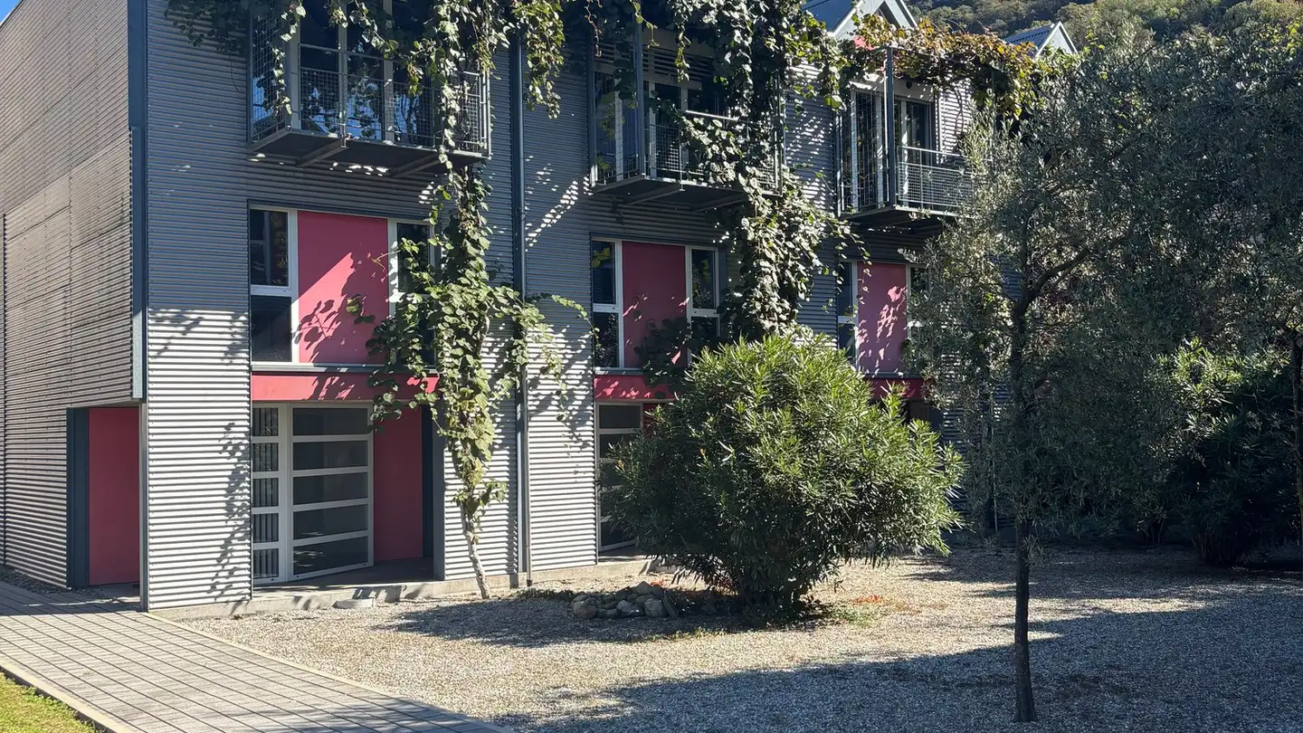 Row house for rent - In Sualbia, 6528 Camorino