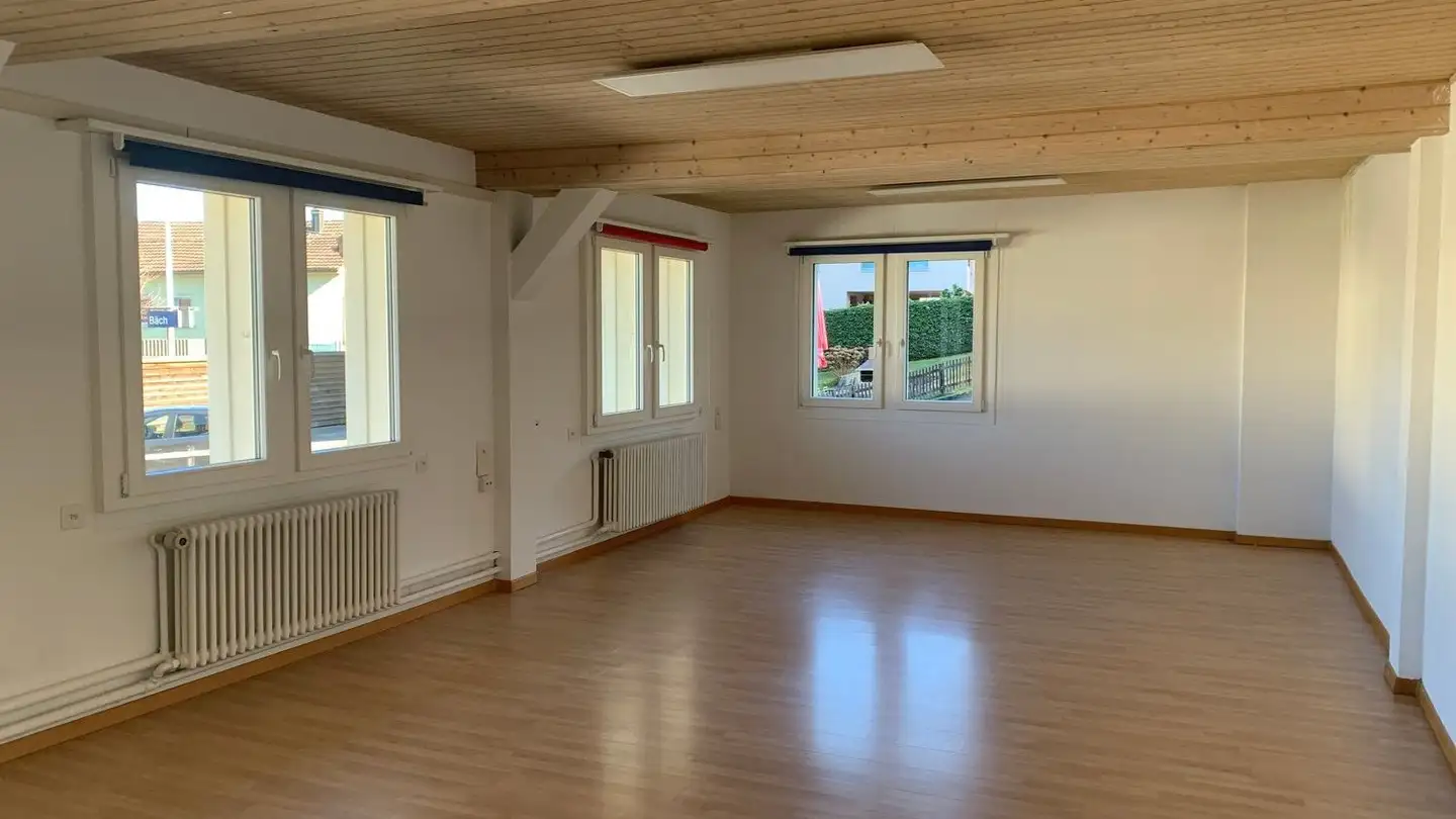 Bureau à louer - 8806 Bäch SZ