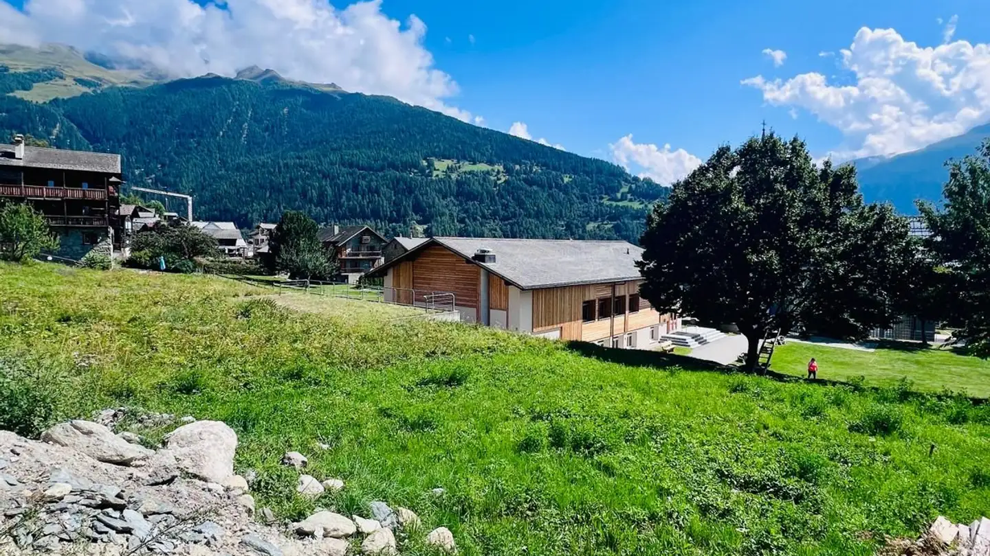 Constructible plot for sale - 1968 Mase