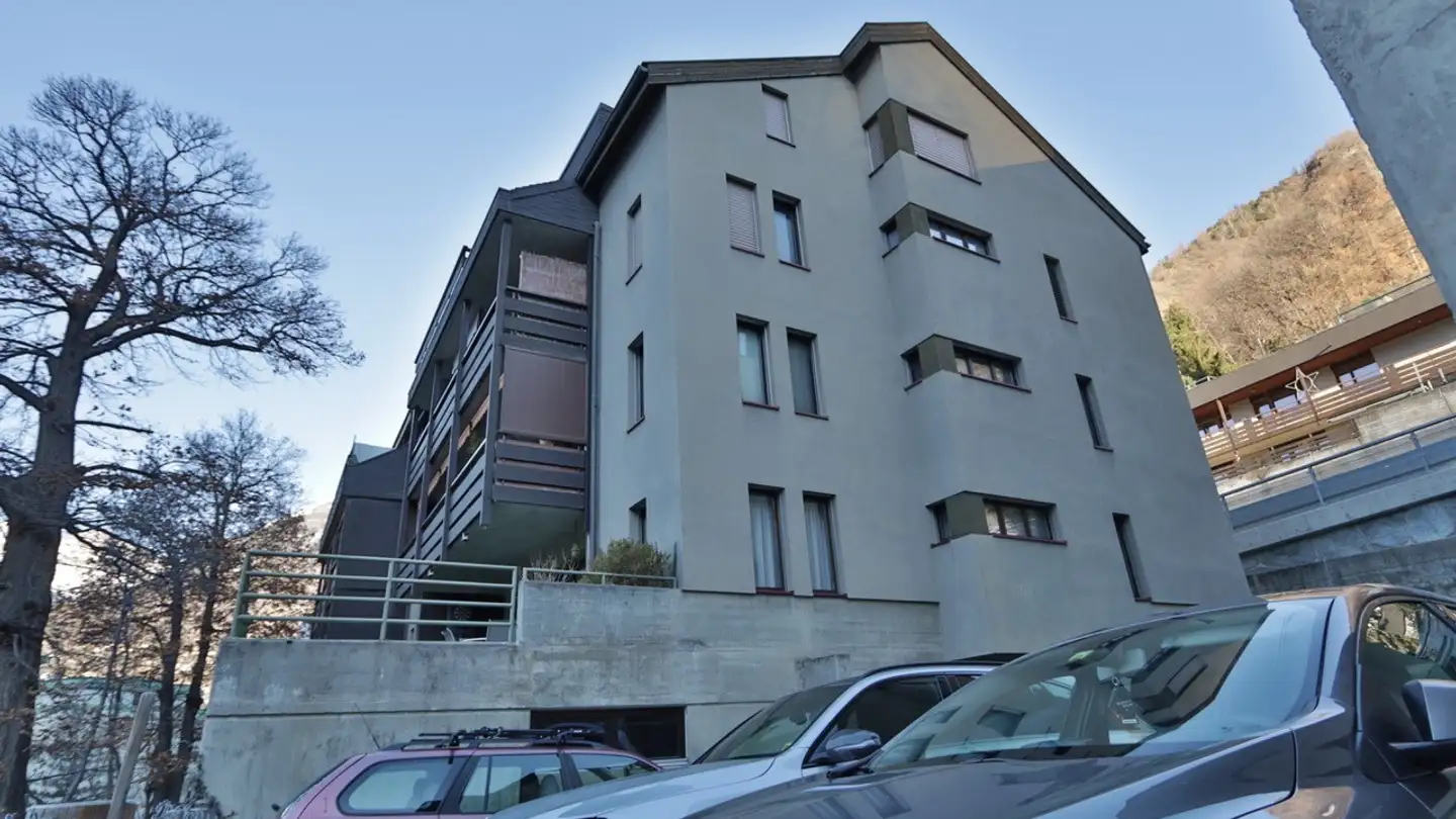 Place de parking extérieure à louer - Terbinerstrasse 56, 3930 Visp