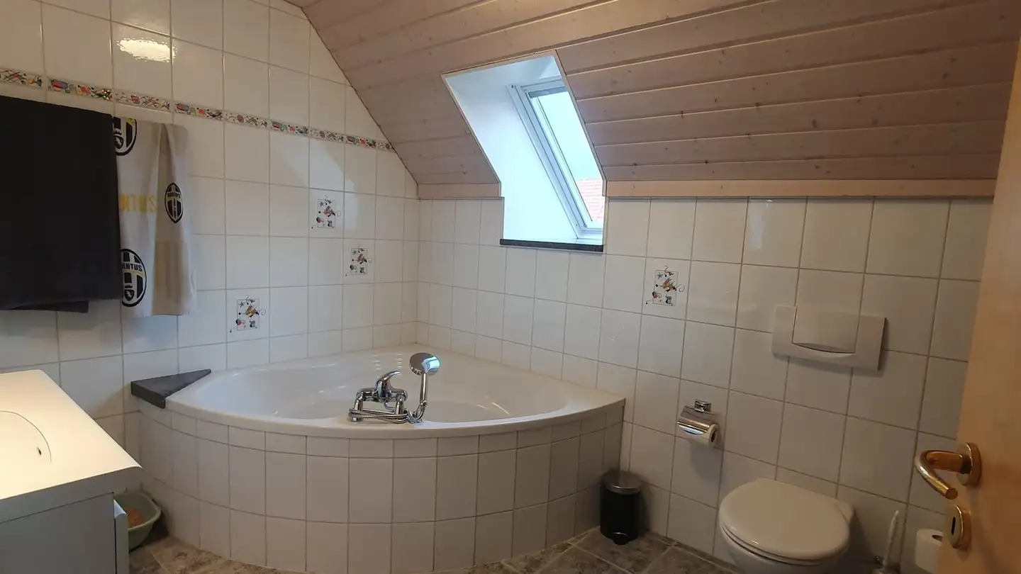 Wohnung mieten - Hauptstrasse 85, 1794 Salvenach - Foto 4