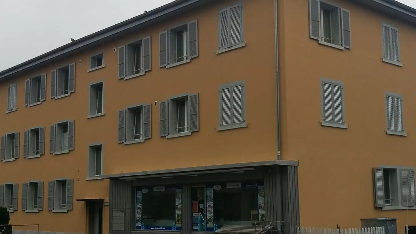 Mixed-use building for rent - Pestalozzistrasse 67, 3600 Thun